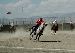 Dadaşlar Cirit heyecanını paylaştı