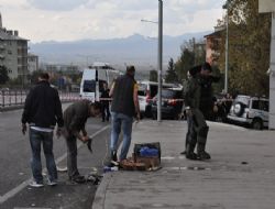 Şüpheli paketten çöp çıktı