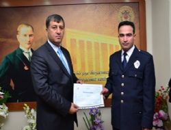 Bahsi, Ayın Polisi seçildi