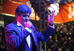 Dadaş Erkal, Erzurum'u coşturdu