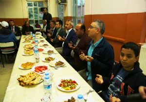 Şenkayalılar iftar coşkusunda buluştu