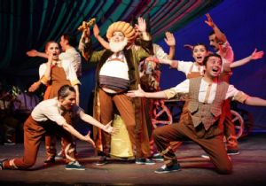 Gençlik Meclisi'nden Tiyatro Günleri 