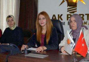 ‘Kadınlar Tarihe Not Düşüyor'