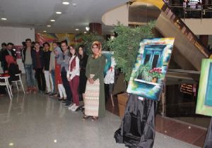 GSF öğrencileri emeklerini sergilediler