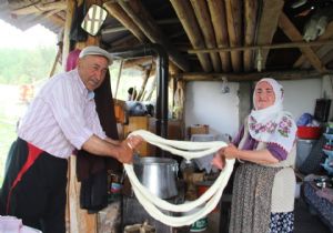 Olur  yaylalarında civil peynir yapımı başladı