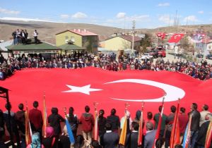 Şenkaya'da milli coşku