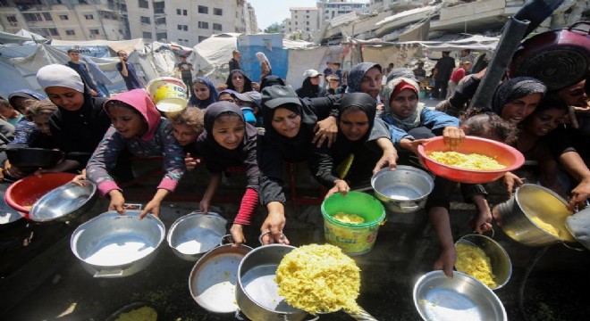 300 Gazzeli açlıktan hayatını kaybetti