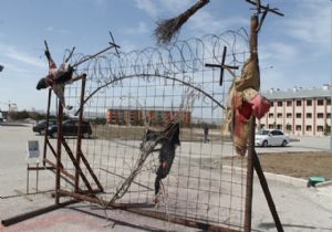 GSF'den Mülteci dramına sanatlı tepki