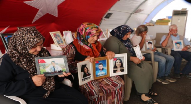 6 yıldır evlatlarının yolunu gözlüyorlar