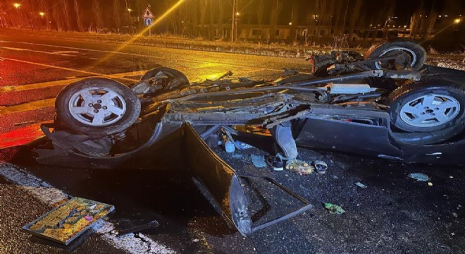 Ağrı yolunda trafik kazası:  2'si ağır 4 yaralı
