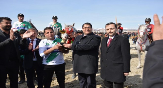 Aşkale'de ata sporuna yoğun ilgi