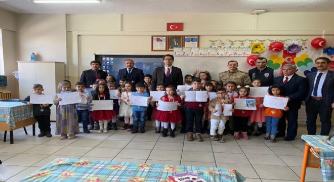 Aşkale'de karne heyecanı yaşandı