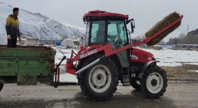 Aşkaleli sanatkarlar çitçiler için üretti