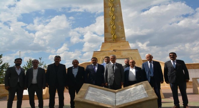 Aydın partilileriyle buluştu