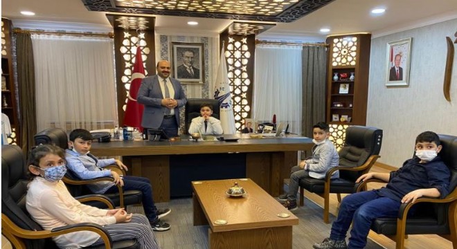 Aziziye'de çocuklar işbaşı yaptı