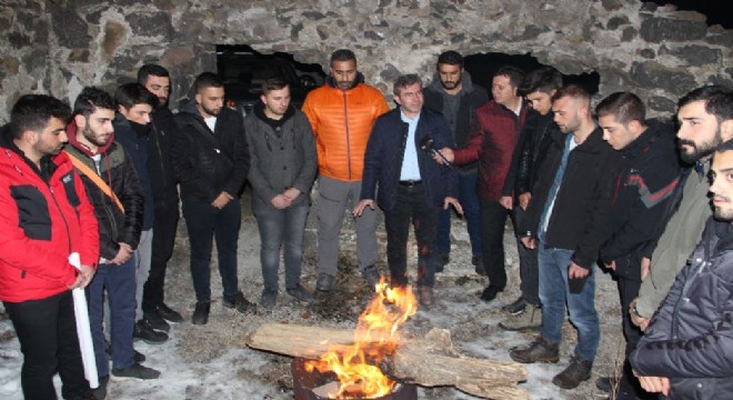 Aziziye ve Mecidiye'de Ecdada Saygı Nöbeti