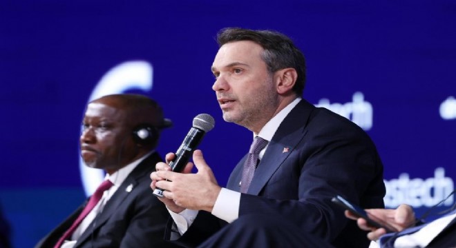 Bayraktar Türkiye'nin enerji vizyonunu paylaştı