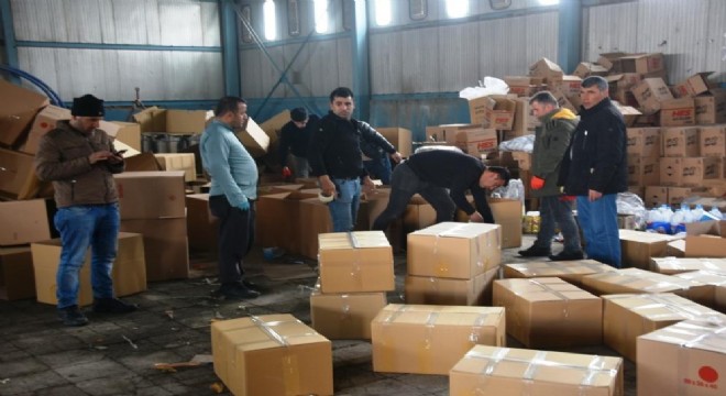 Bitlis'ten deprem bölgelerine 120 tır yardım gönderildi