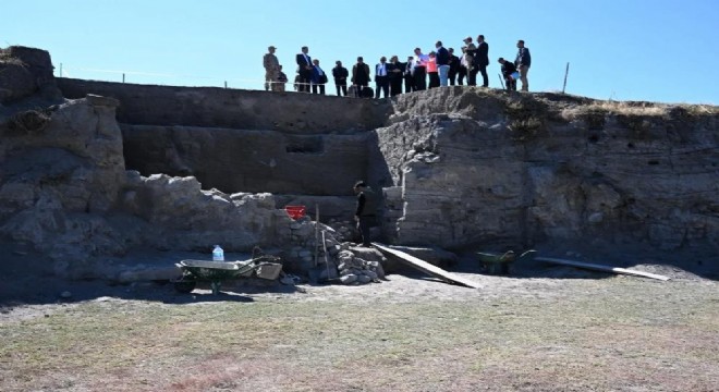 Çiftçi'ye arkeoloji brifingi verildi