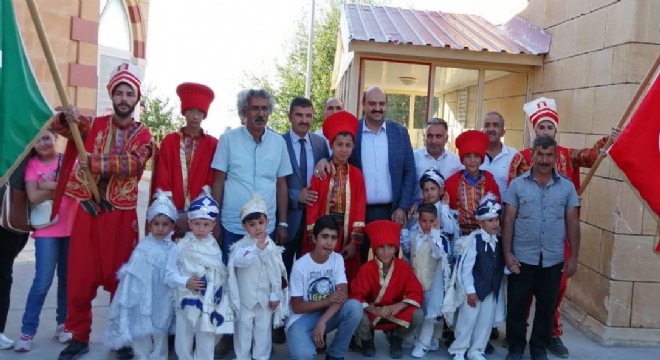 Çocuk Evleri Sitesi'nde sünnet şöleni