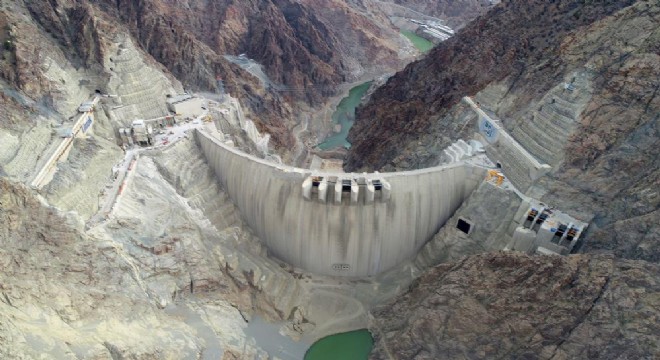 Çoruh'taki enerji abidesi su tutmaya hazırlanıyor