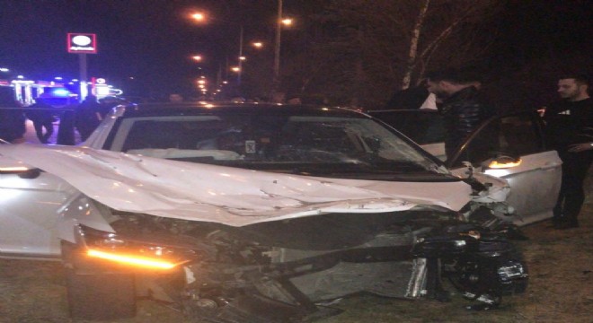 Dadaşkent kavşağında kaza: 6 yaralı