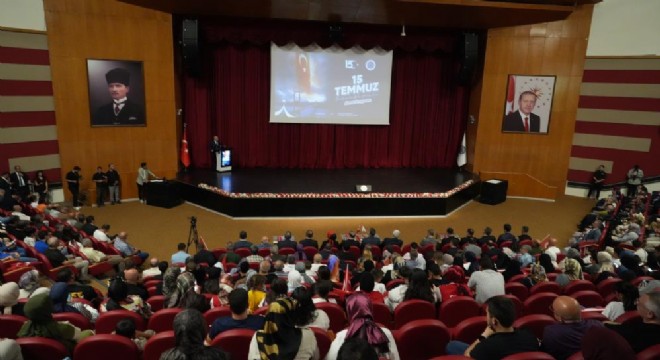 ‘Darbe Kafası' filmi izleyiciyle buluştu