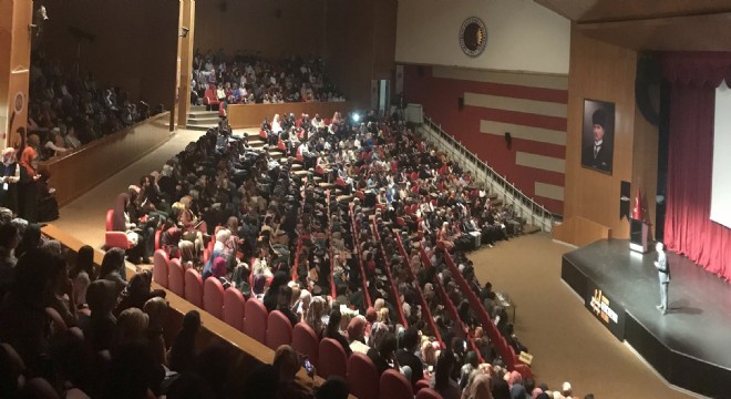 Develi gençlerle buluştu