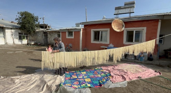 Doğu Anadolu'da 'Erişte Kesme' vakti