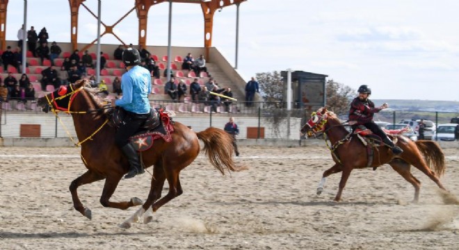 Ege'de cirit şöleni