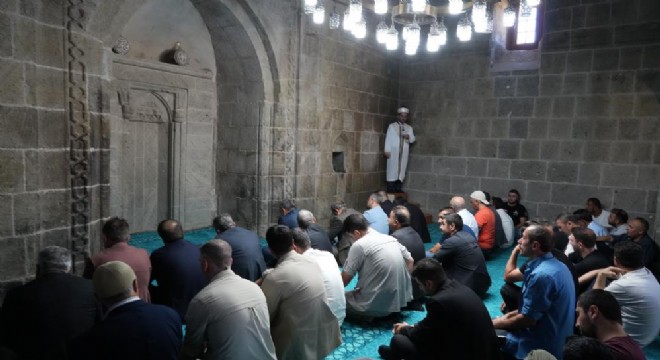 Erzurum Kale Mescit 'inde bir ilk