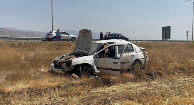 Erzurum'a gelirken kaza geçirdiler