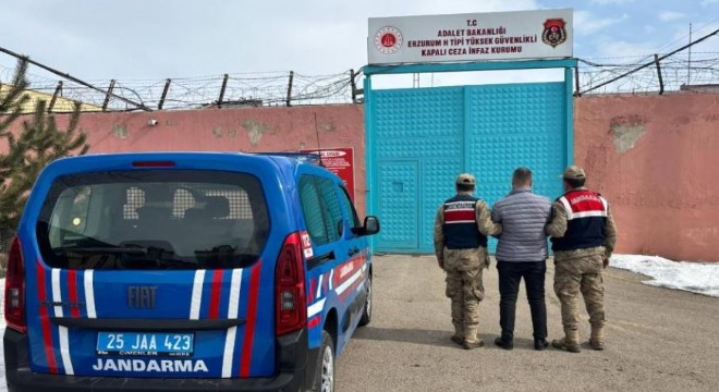 Erzurum'da Jandarmadan FETÖ/PDY operasyonu