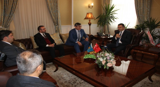 Erzurum'da Kazakistan gündemi