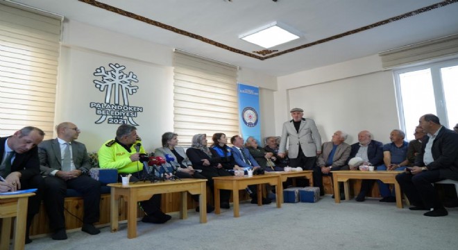 Karaburun Palandökenlileri dinledi