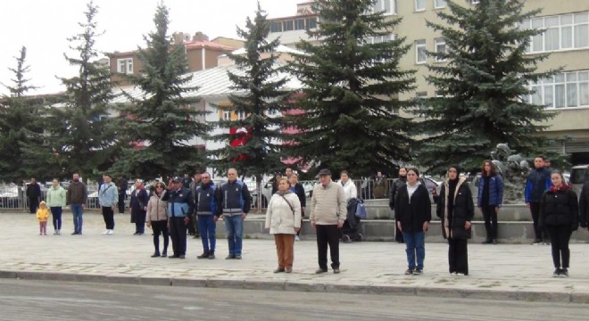 Kars'ta Atatürk şükranla anıldı