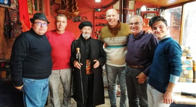 ‘Kavga etmeyin, birbirinizi sevin'