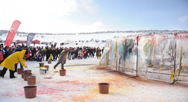 Kavukcu ilgi çekici performansıyla Sarıkamış'ı anlattı