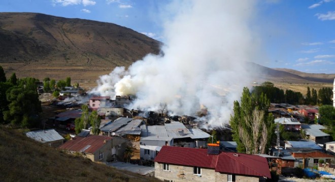 Kırmızıtaş'ta yangın kontrol altına alındı