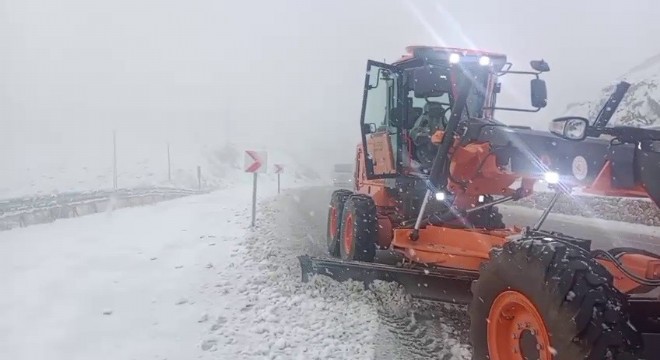 Kop'ta yoğun kar yağışı