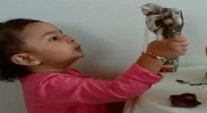 Küçük Eliz'in Atatürk sevgisi sosyal medyada hit oldu