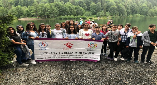 Liceli çocuklar Erzurum'daydı