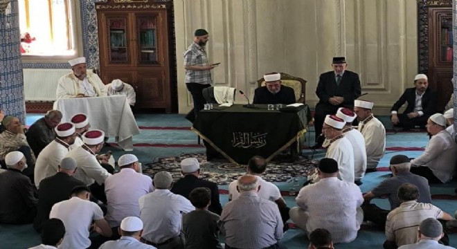 Mehmed Zahit Kotku Camisi'nde icazet töreni