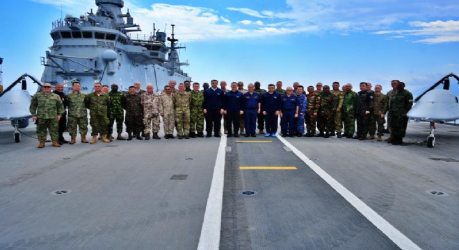 Millî denizaltı ve TF-2000 için düğmeye basıldı