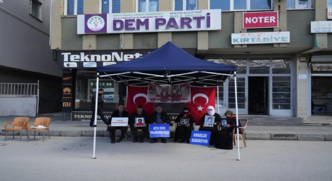 Muşlu anneler evlat nöbetine devam ediyor