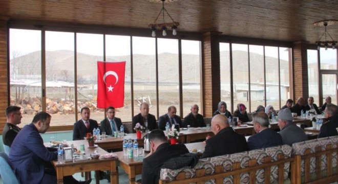 Oltu Kaymakamlığı şehit ve Gazi ailelerini ağırladı