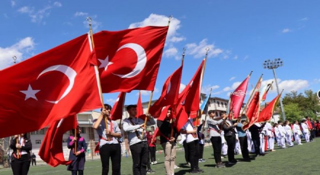 Oltu'da 19 Mayıs coşkusu doruktaydı