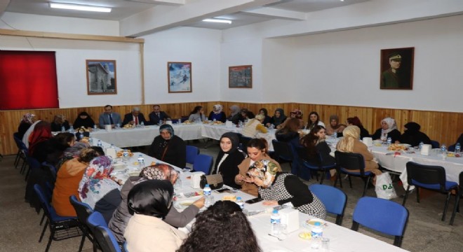 Oltu'da 8 Mart Dünya Kadınlar Günü etkinliği