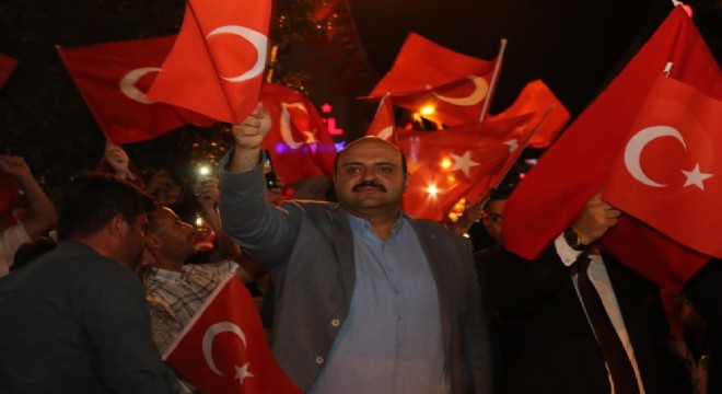 Orhan'dan 15 Temmuz mesajı