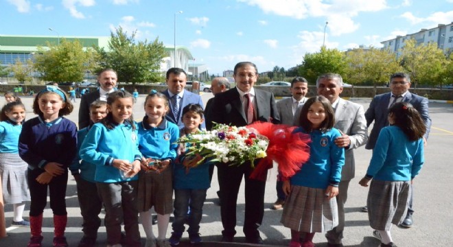 Palandöken Belediyesi eğitim geleneğini sürdürdü